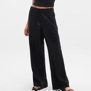 Athleta Retreat Linen Black Wide-Leg Drawstring Pant
